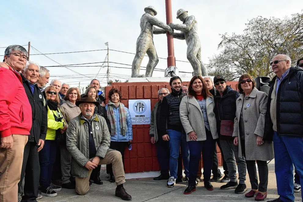Cordero: “Hoy es un día de gratitud y de recuerdo hacia los que nunca debemos olvidar, nuestros pioneros, quienes forjaron esta gran empresa en nuestro barrio”