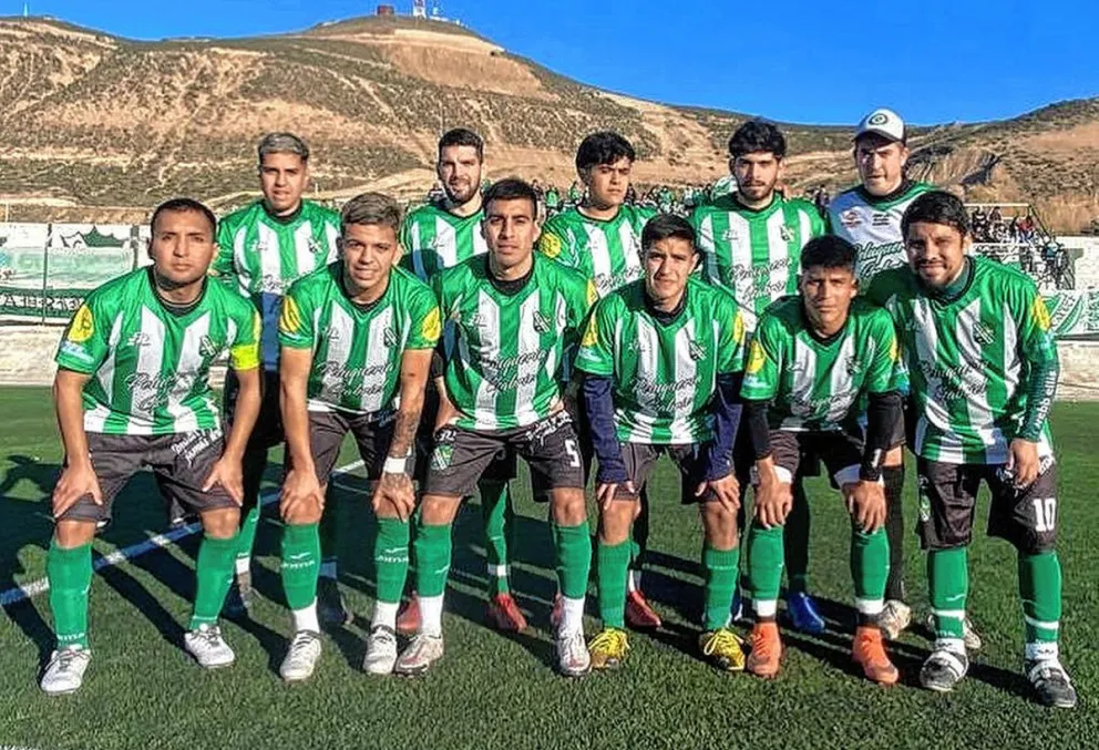 Laprida defiende la cima en la costa