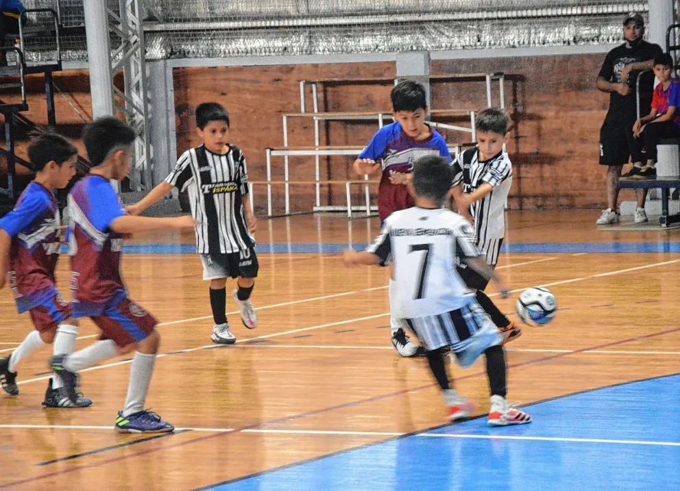 El futsal promocional a full