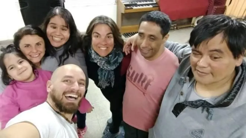 Invitan a ser parte del teatro a ciegas