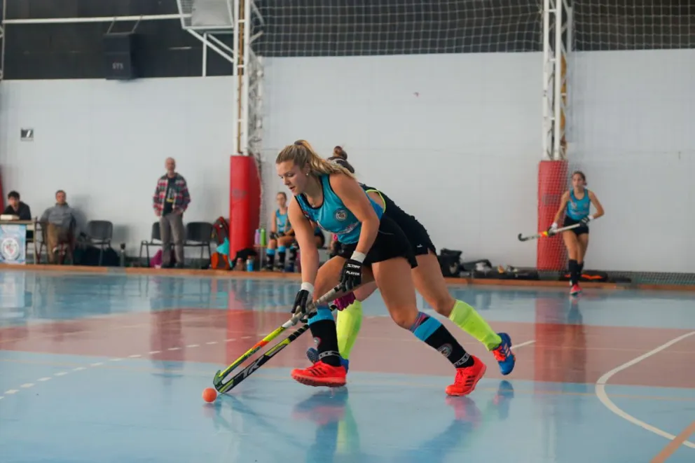 El torneo Bariloche Cup Indoor avanza a puro gol