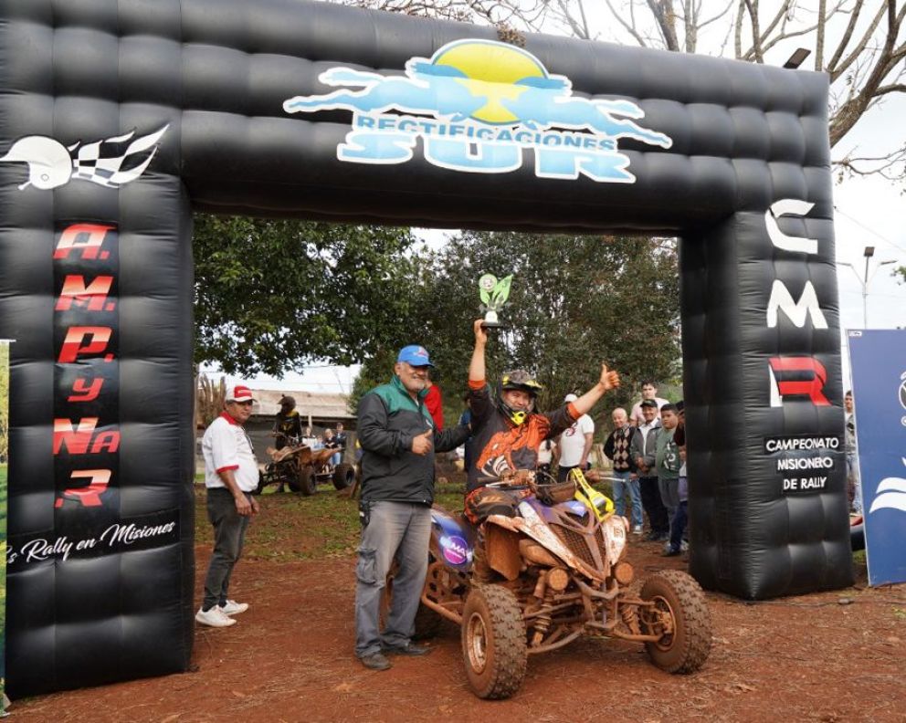 El binomio Jonathan Neese-Luis Garcia se llevó el rally de Campo Viera