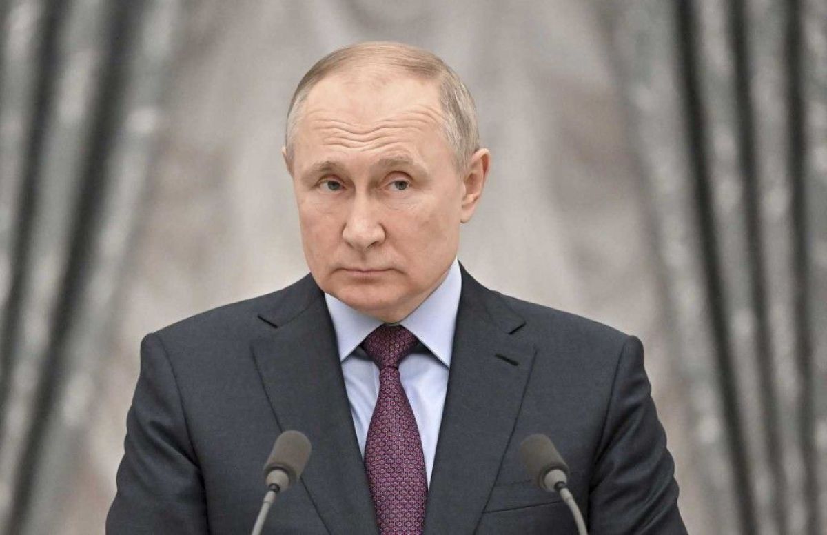 Putin denunció que "Ucrania vende armas a Oriente Próximo y a los talibanes"