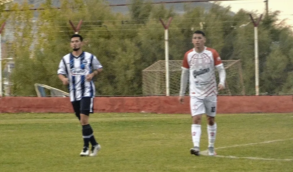 Huracán definió en los momentos propicios y Petroquímica consiguió su primer festejo
