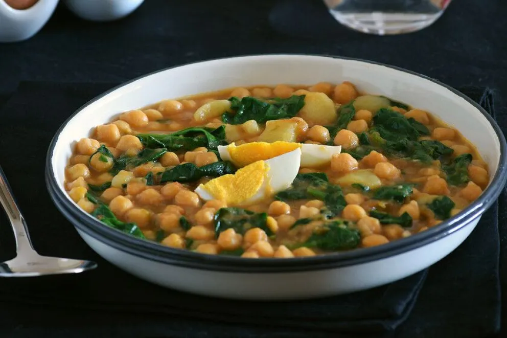 Ideal para este frío: receta de guiso de garbanzos