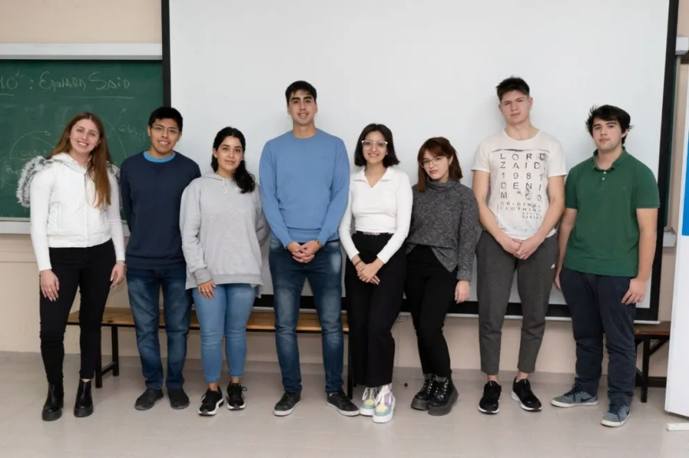 Estudiantes de Chubut se suman a la Comunidad de Becarios PAE