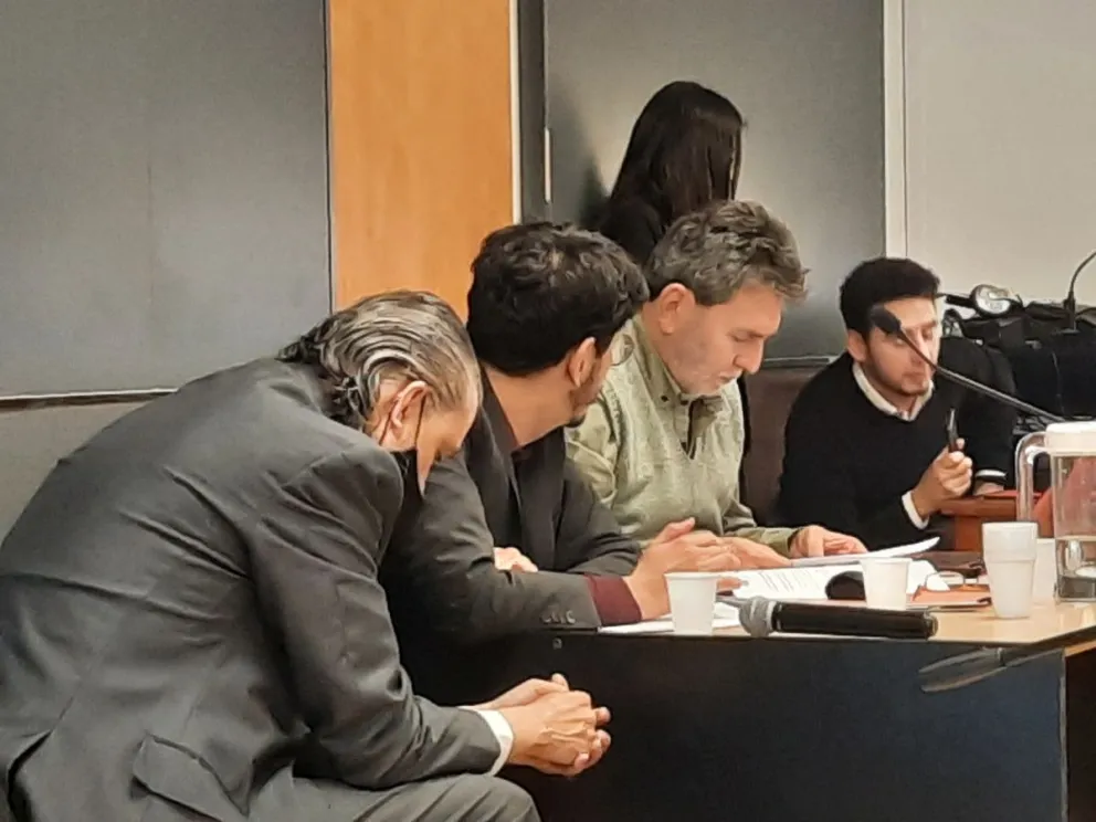 El odontólogo abusador continuará con prisión domiciliaria
