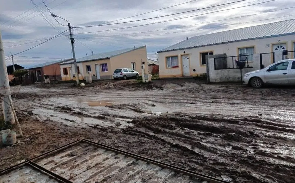 Vecinos quieren bautizar a Deseado como el pantano de Santa Cruz