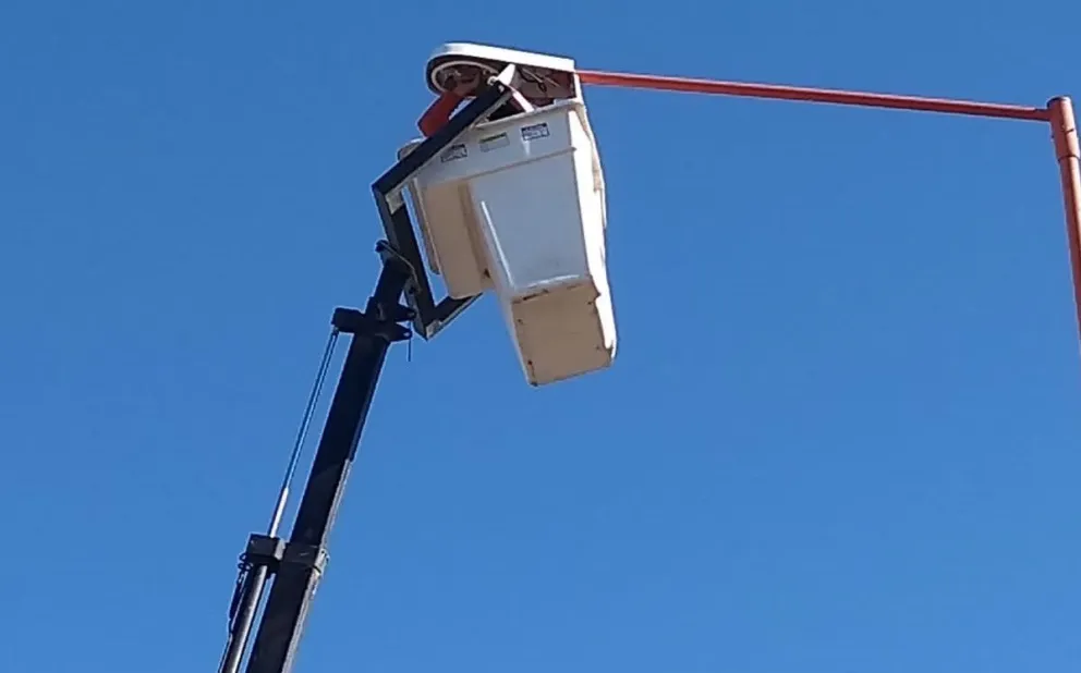 La reconversión de las luminarias de Viedma podría demorarse