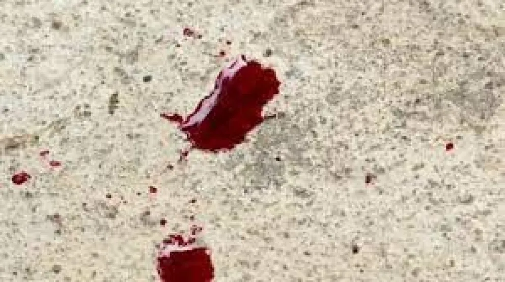 Joven le arrancó con los dientes la lengua a su abusador