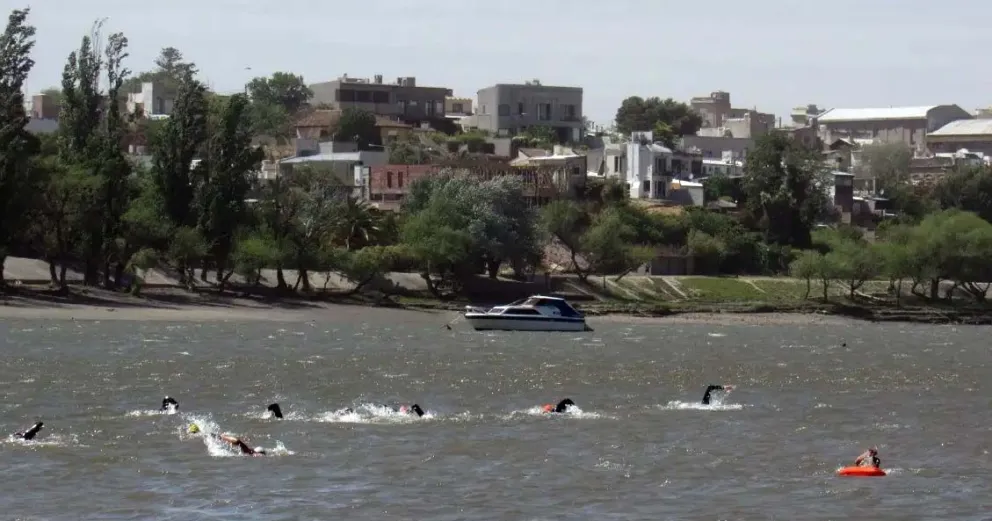 Viedma recibe una nueva fecha del Campeonato Nacional de natación en aguas frías