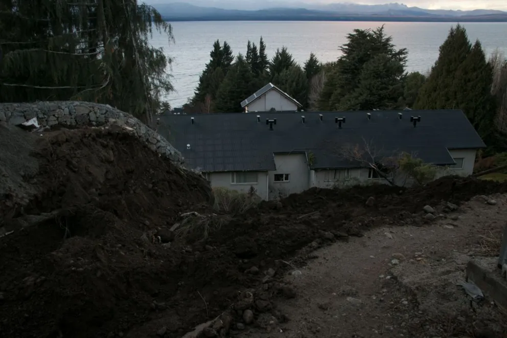    Los muros de contención no figuraban en planos y estaban mal hechos