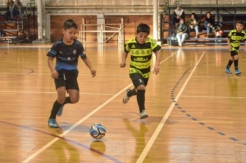 Lanús y Juanes Motos cerca de la final en C-15