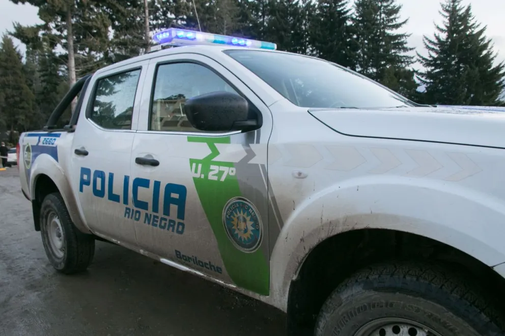 Amenazó con un arma blanca a una mujer y le robó la recaudación del negocio