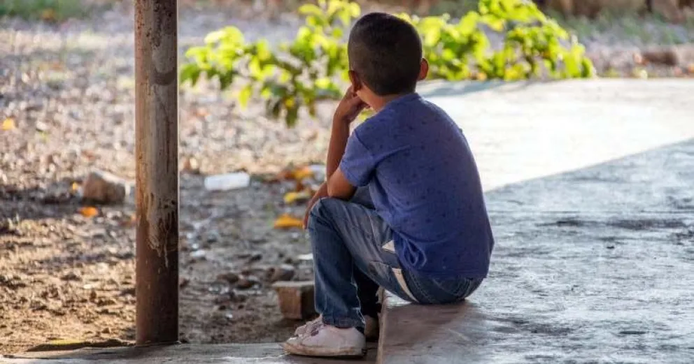 Continúa la urgente búsqueda de una familia para un niño viedmense de 4 años