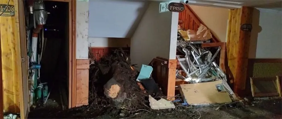 VIDEO: Así quedó el hotel Villa Huinid tras el alud que se cobró 3 vidas