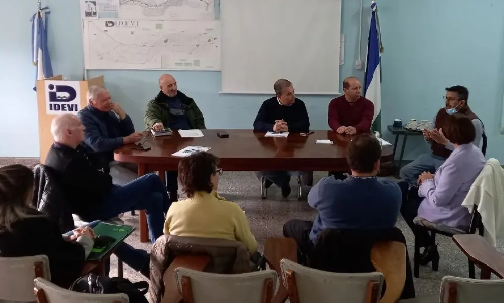 Con intendentes de la región se reunió el nuevo Consejo de Administración del IDEVI