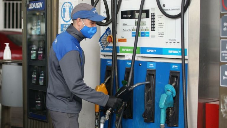 Cómo quedaron los precios del combustible en Roca