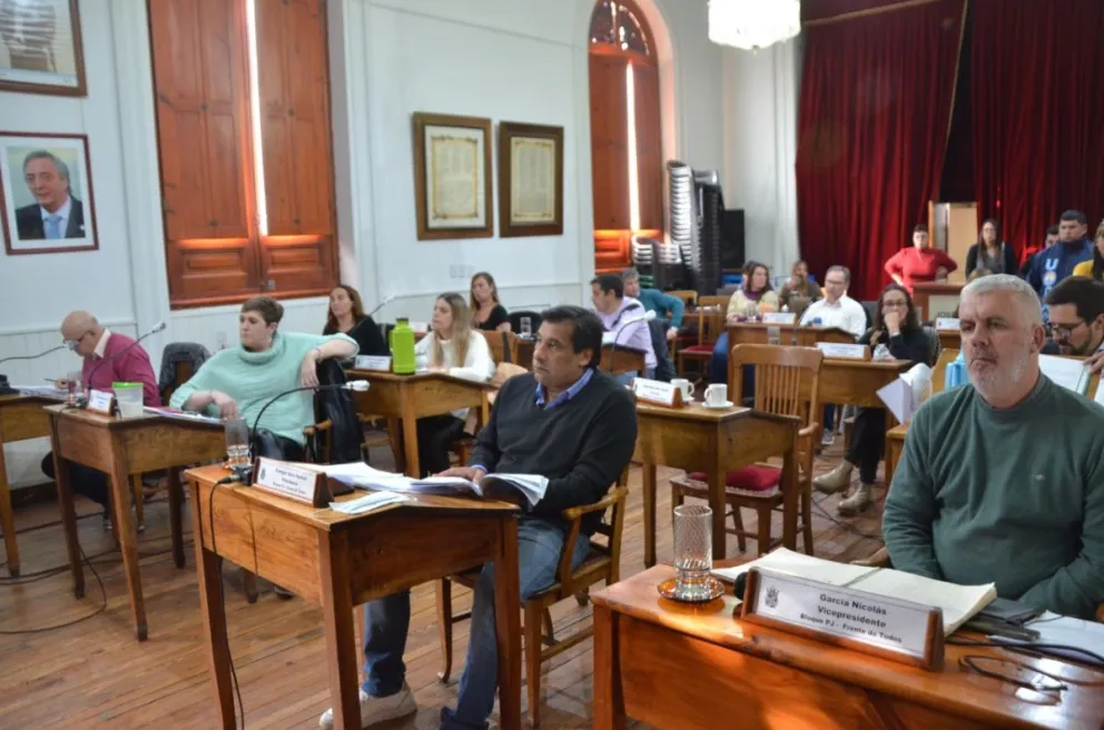 Acusaron a Zvenger y García de poner trabas a gestiones gremiales por viviendas