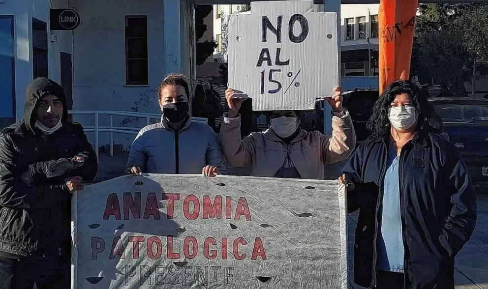 SISAP realizó una retención de servicios  en rechazo al 15 por ciento de aumento