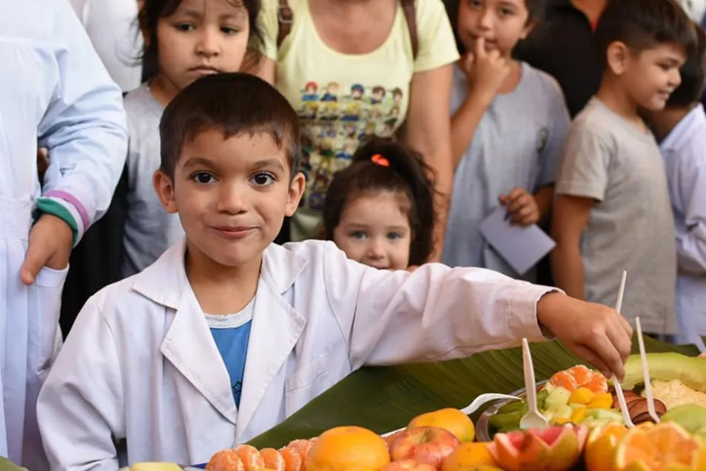 Creá una mascota, una canción o una publicidad y ganá un año de frutas para toda la escuela