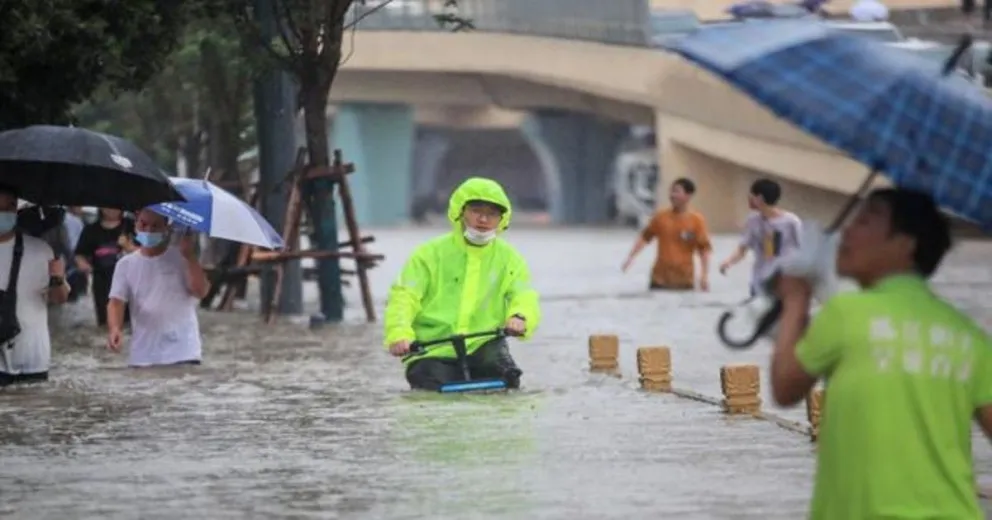 China: diez muertos y casi 300.000 evacuados por las fuertes lluvias en el país