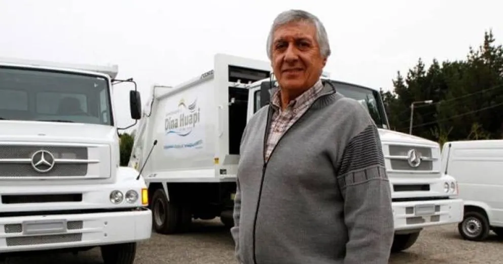 Juntan firmas para que Hugo Cobarrubia sea candidato a intendente