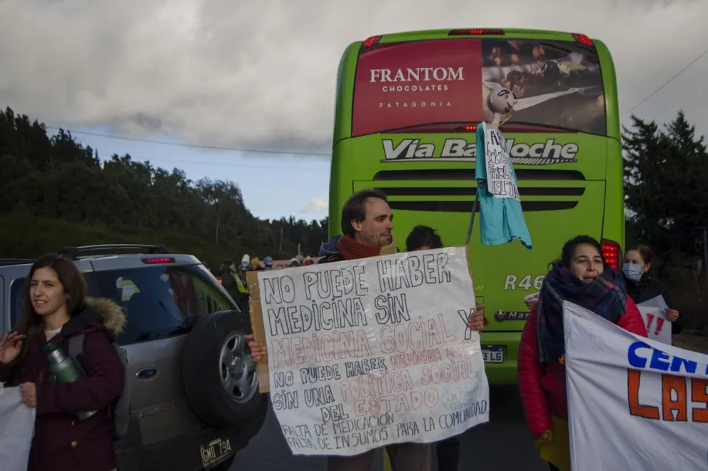 Desde las 11 se esperan nuevos cortes de ruta por parte de los hospitalarios