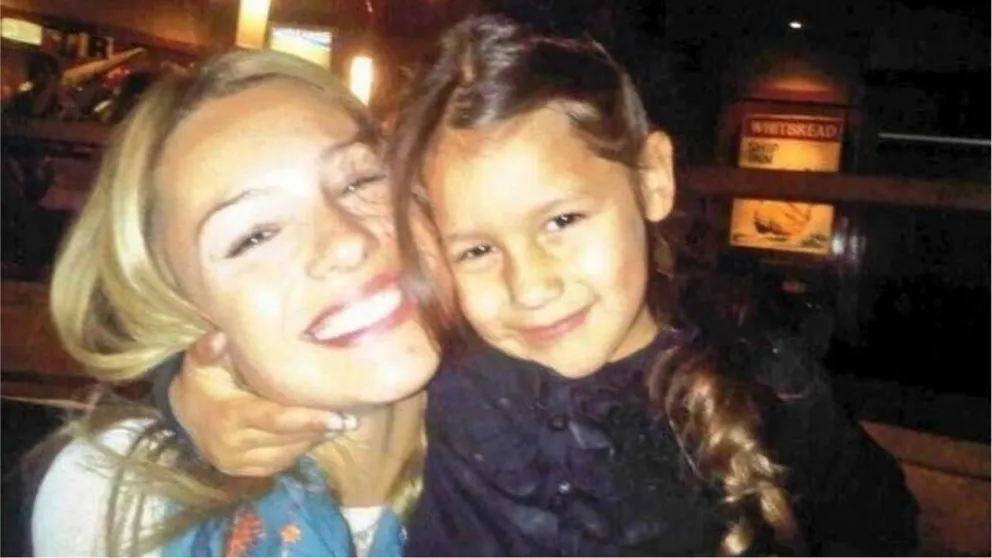 Pampita se quebró al encontrar una grabación de su hija