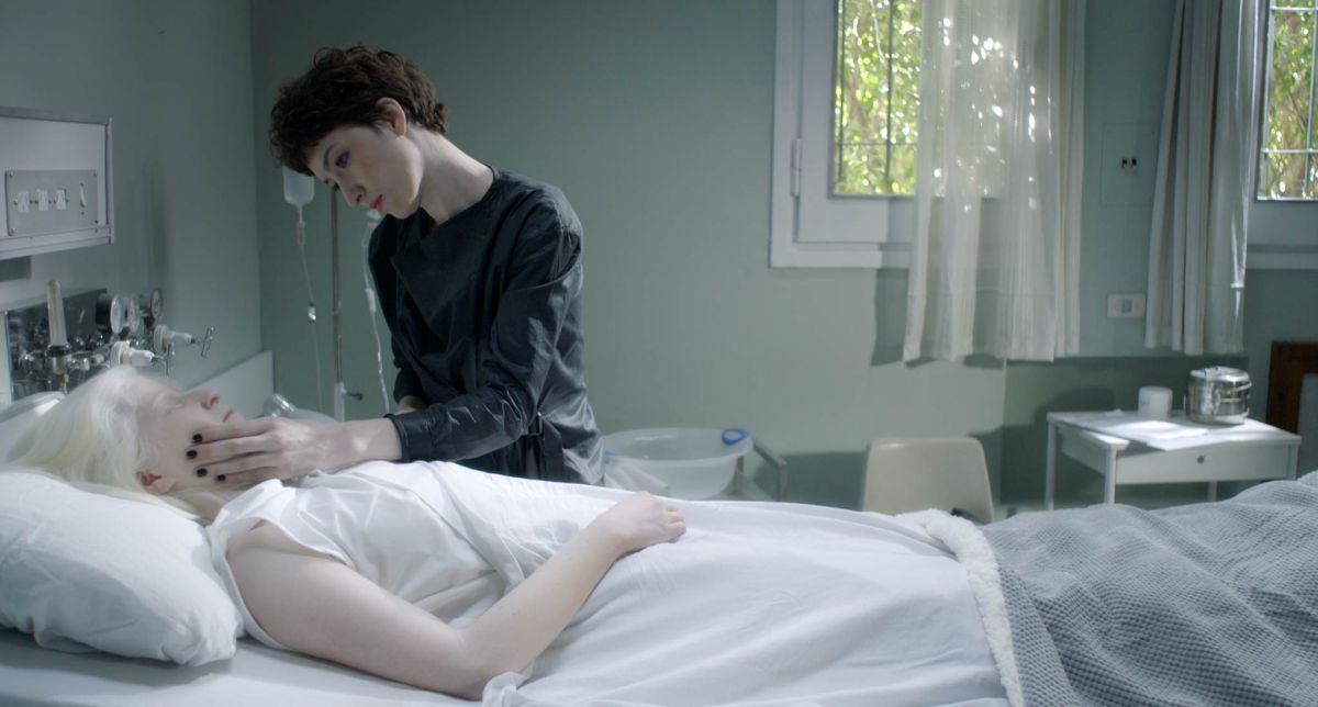 Crítica de “Cadáver exquisito”, descenso a los confines del deseo con Sofía Gala Castiglione