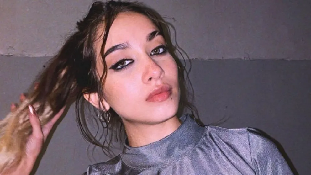 El pícaro gesto de María Becerra ante un chiste sobre el romance entre Rusherking y la China Suárez