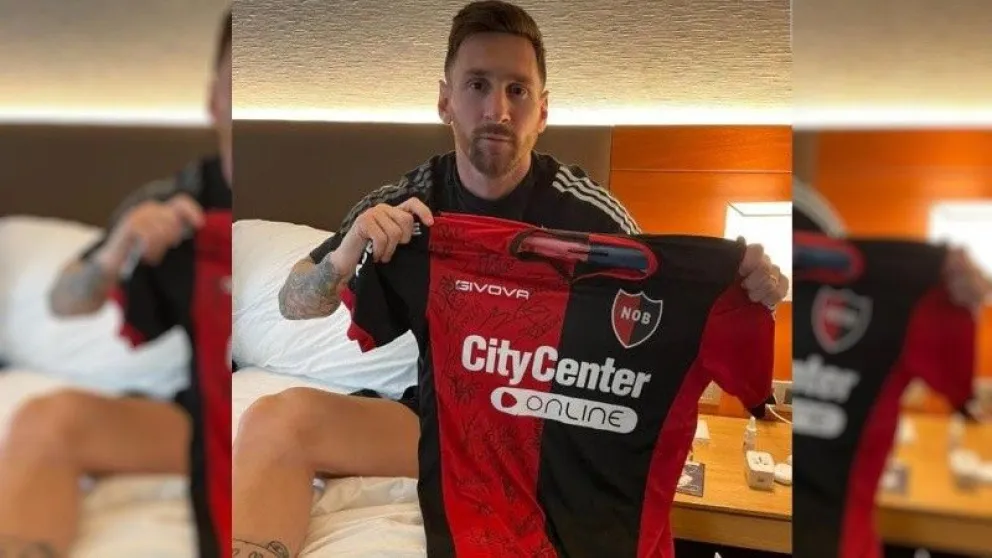 Video: Messi le cumplió el sueño a un grupo de hinchas que lo esperaban en la puerta de su casa