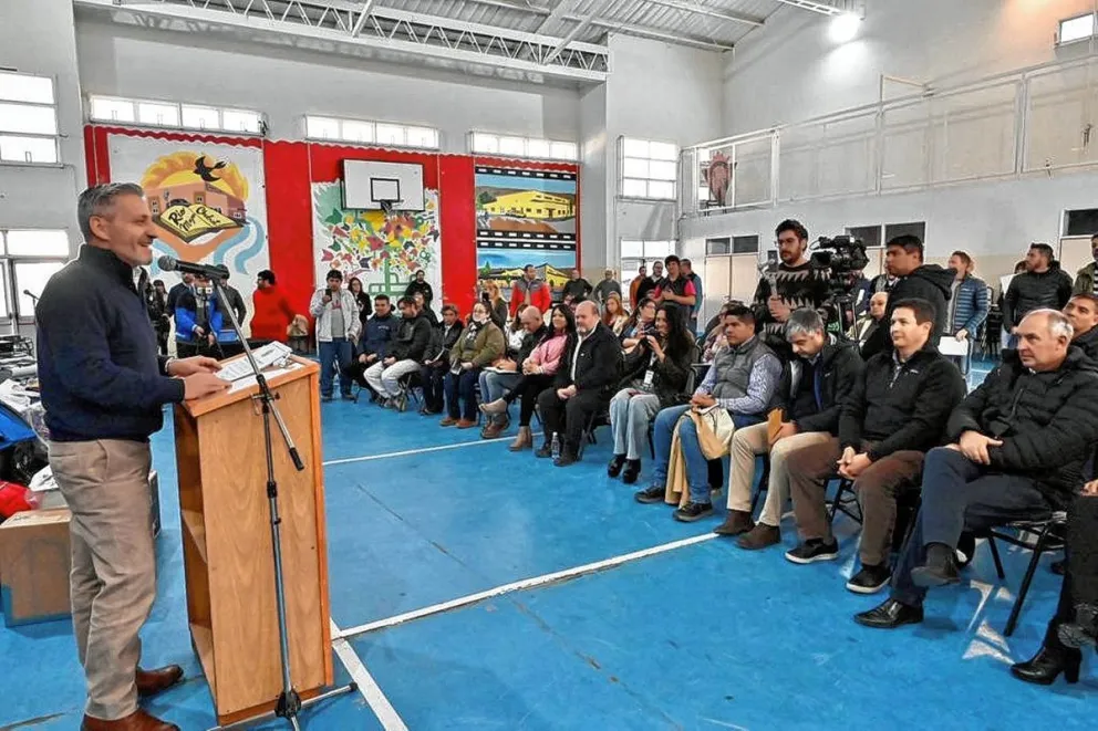 Arcioni: “Nosotros damos la cara, recorremos y no venimos solo en épocas de campaña”