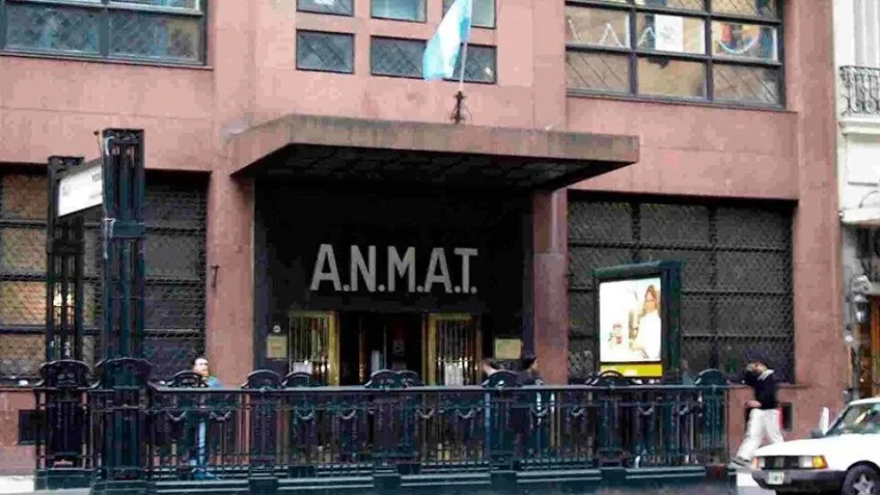 La ANMAT prohibió la venta de un aceite de oliva y un producto para el cabello