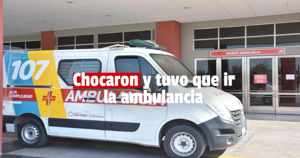 Dos autos chocaron y uno de los conductores tuvo que ser hospitalizado