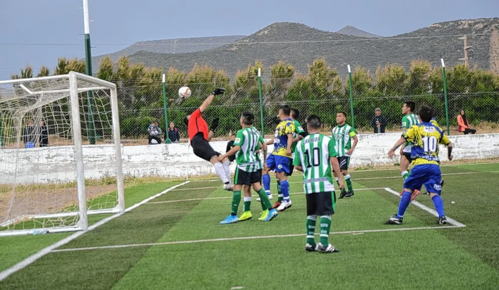 Laprida defiende la punta en el clásico ante Oeste
