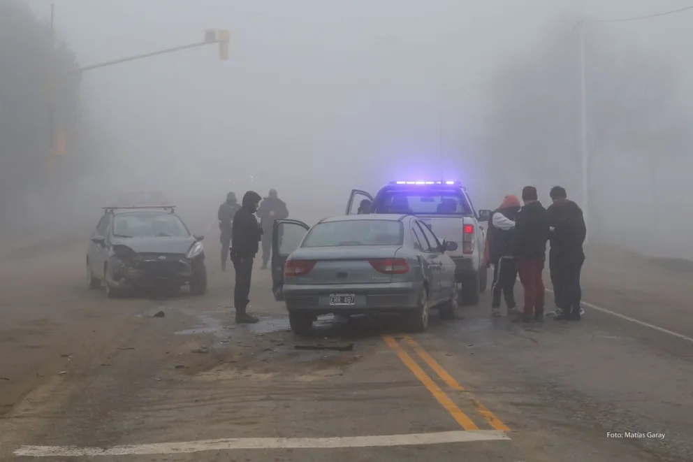 Fuerte choque frontal en Juan Herman: dos personas debieron ser trasladadas al hospital