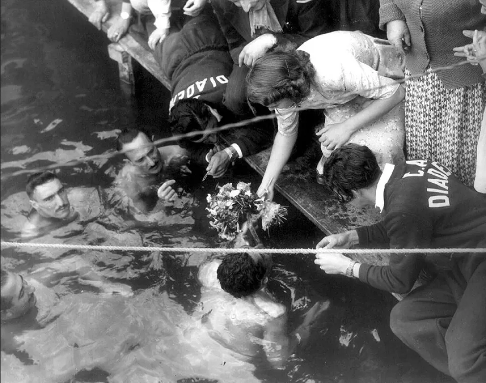 Luis Mora y Matias Albornoz: Aquellas batallas por el récord mundial de permanencia en el agua