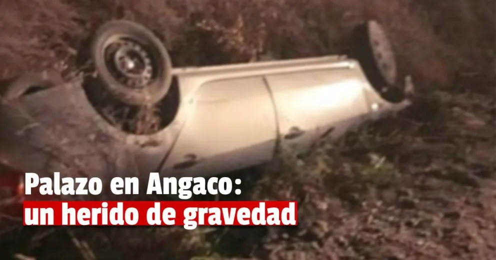 Angaco: perdió el control del auto, volcó y cayó a un zanjón 