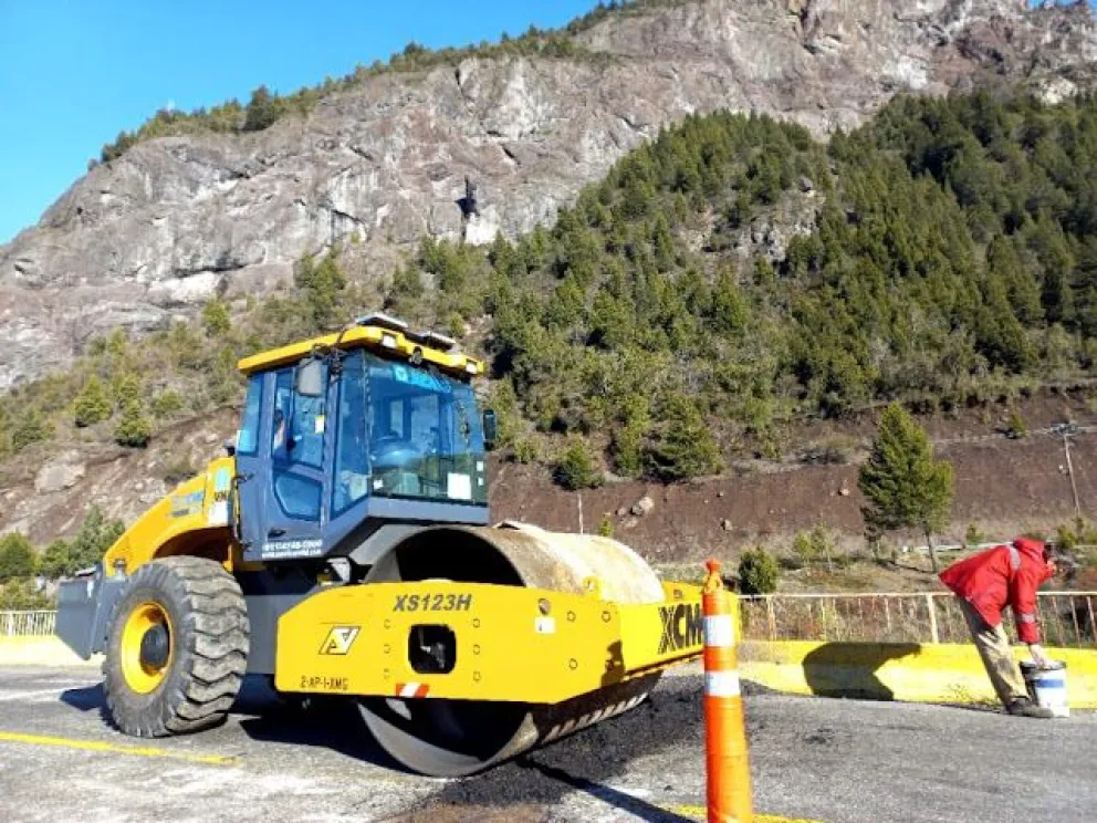 Vialidad Nacional realizó tareas de bacheo en la Ruta 40