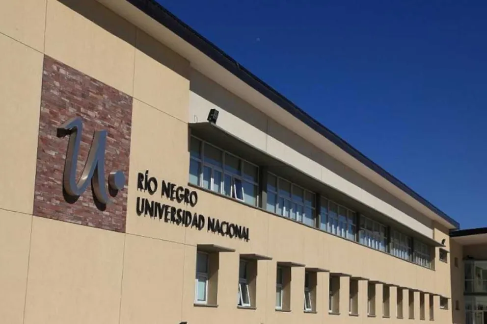 ¿Estás buscando trabajo?: la Universidad de Río Negro ofrece puesto de bibliotecaria/o para Roca