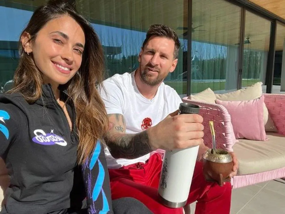 Las vacaciones de Messi en Argentina: mates, Nicki Nicole de fondo y un buen asado