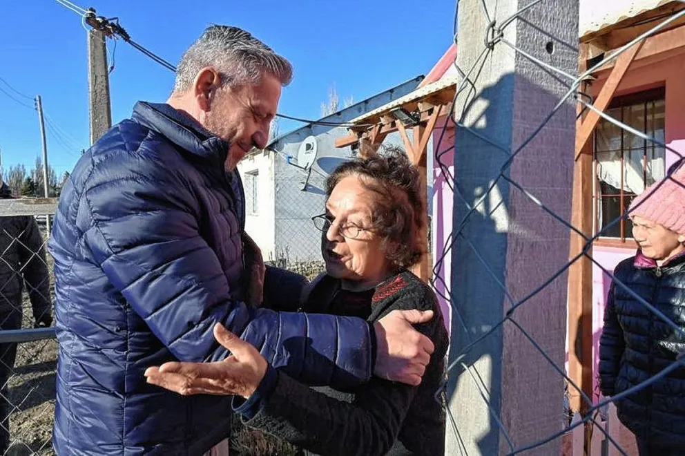 Arcioni destacó la importancia de “dar la cara, ir a las localidades, escuchar y ser escuchado también”
