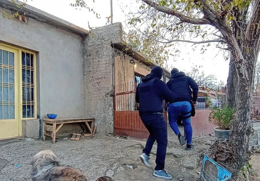 Secuestran armas de fuego y municiones tras denuncia por amenazas de muerte ante reclamo por un terreno