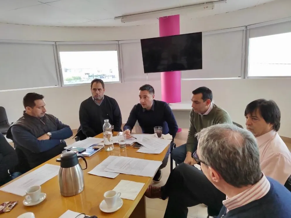 El Municipio impulsa la exhibición de productos comodorenses en supermercados