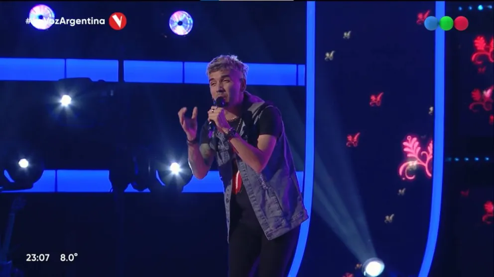 Un ex cebollitas se presentó en La Voz Argentina, la reacción de los coches