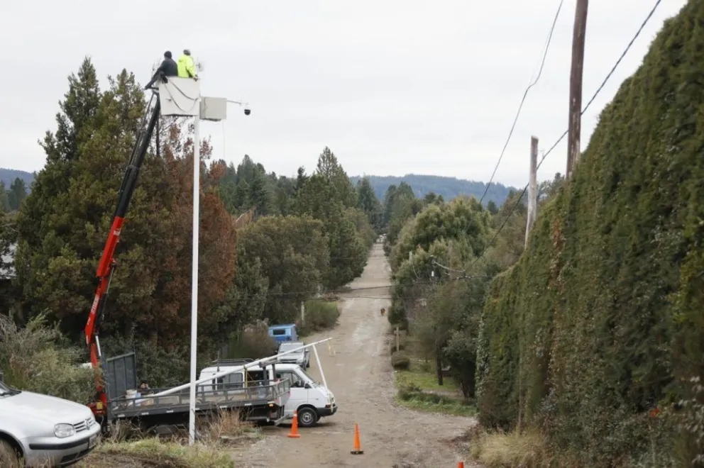 Avanza la instalación de cámaras de seguridad en el Oeste de la ciudad