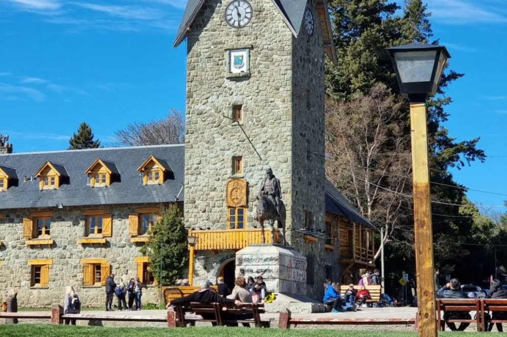 Bariloche: pelea con más de 50 menores de edad y armas blancas en el Centro Cívico