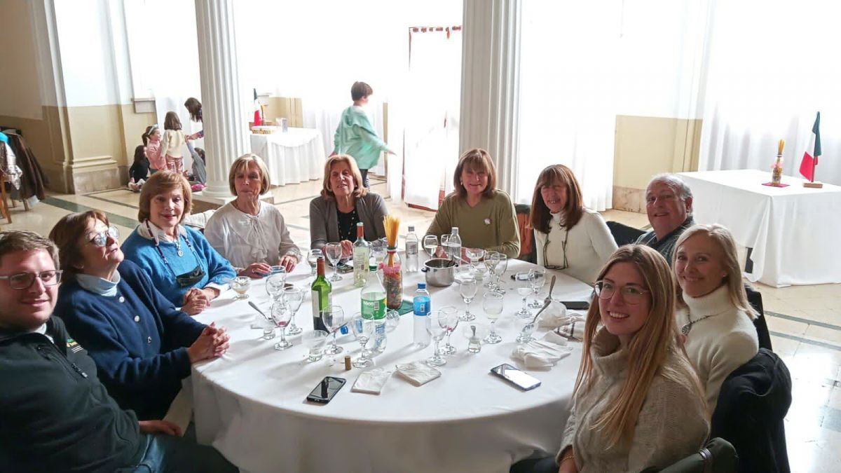 Buen marco de público en la Gran Tallarinada de la Italiana