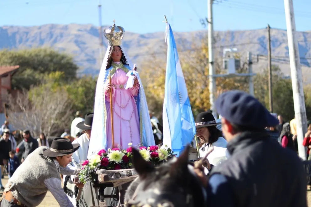 Villa de Merlo celebró el cierre de la campaña "Un piso para mi Iglesia"